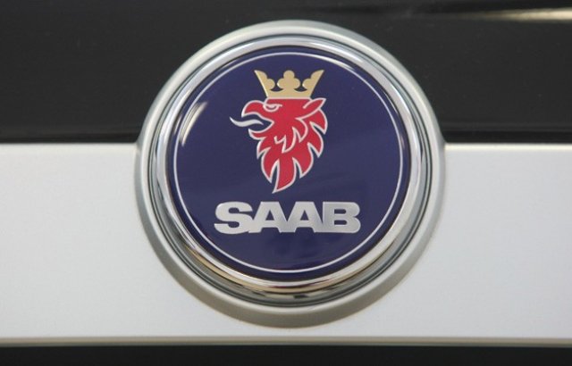 Saab запази името си, но загуби логото си