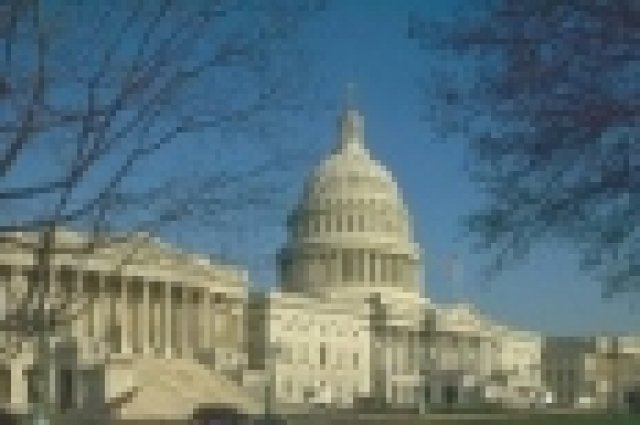 Камарата на Представителите подкрепи плана за спасяване на GM и Chrysler