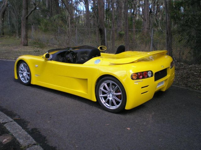 Спортният електромобил Arcspeed