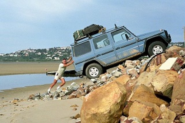 23-годишна екскурзия с Mercedes Benz G-Wagen