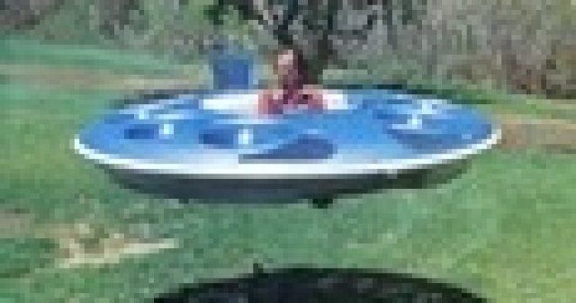 Moller показа „летяща чиния”