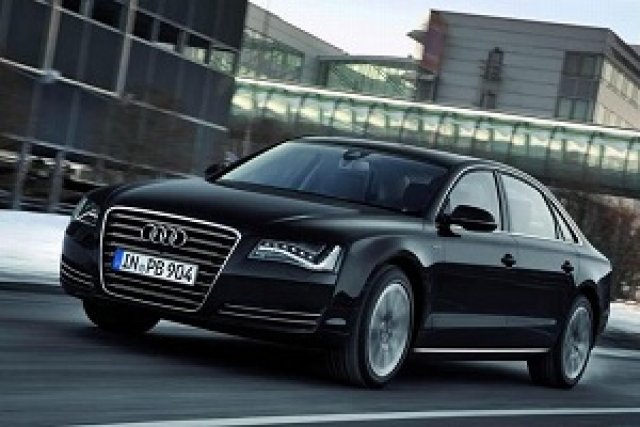Следващото Audi A8 може да е със задно предаване