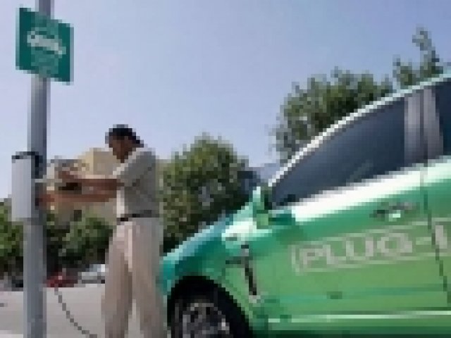 Японци зареждат електромобили за 3 минути