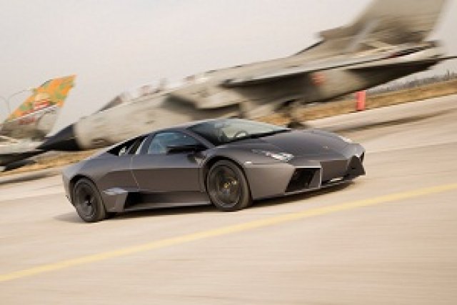 Ултра рядко Lamborghini се продава на търг