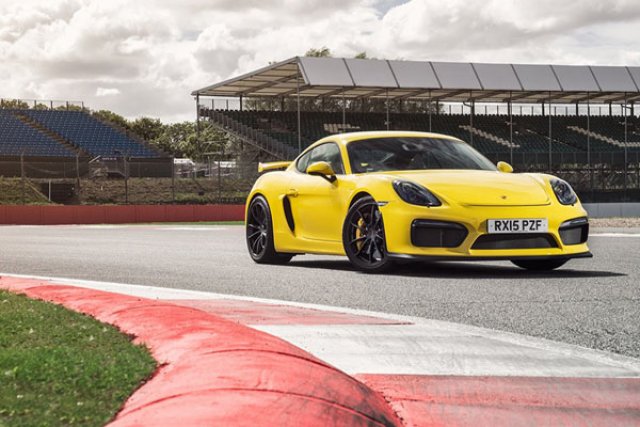 Австралийци обещаха RS версия на Cayman GT4