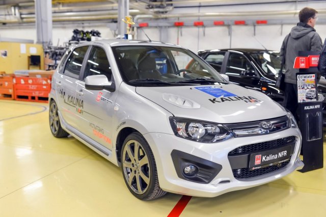 Lada представи спортната Kalina NFR