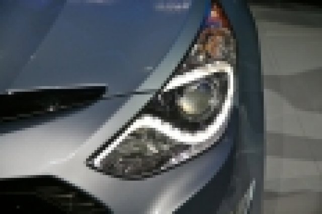 Sonata Hybrid VS останалите