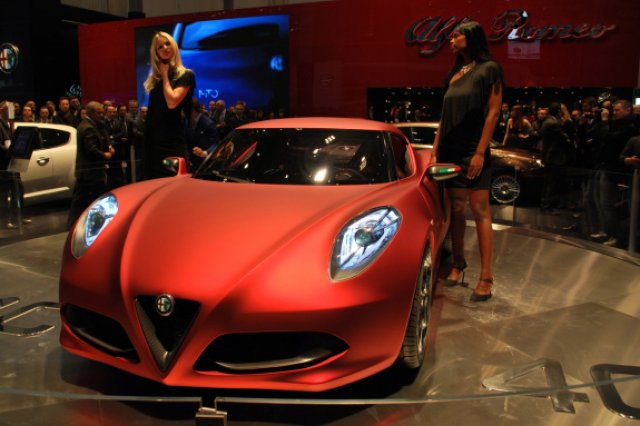 Alfa Romeo Spider и Mazda MX-5 няма да си приличат