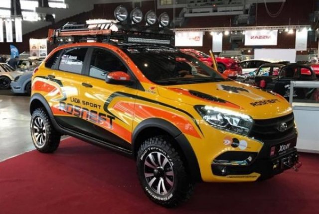 Превърнаха Lada Xray във всъдеход