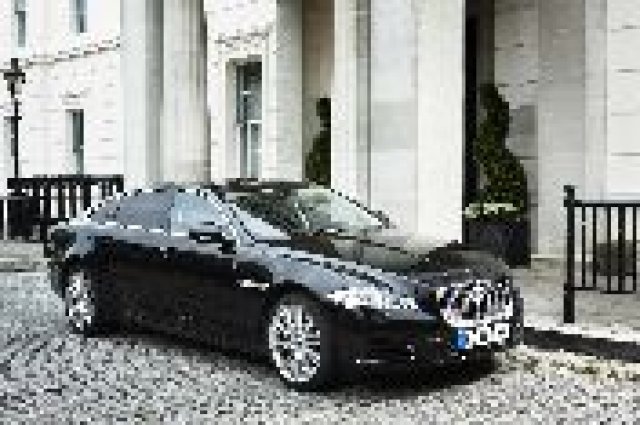 Jaguar XJ обявен за „Най-добър луксозен автомобил”