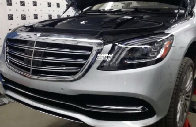 Хванаха в крачка обновената S-Class