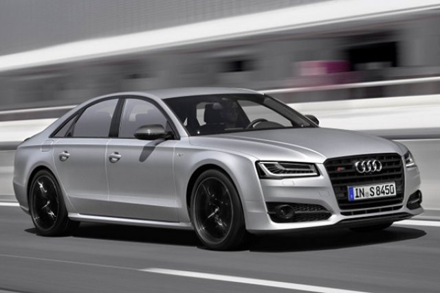 Новото Audi A8 ще бъде „мек” хибрид