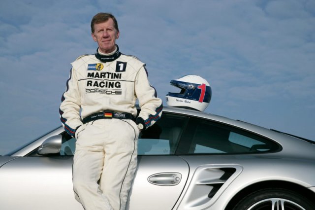 Валтер Рьорл пробва и Porsche Taycan