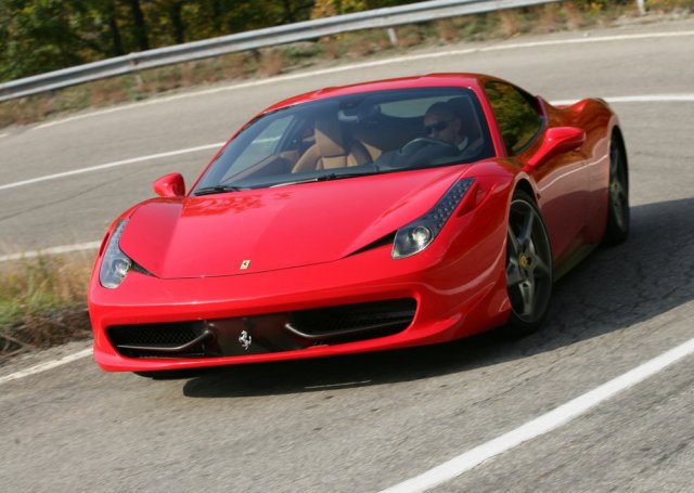 Ferrari пуска „заредена” версия на 458 Italia