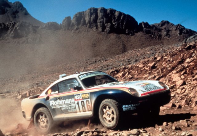 Porsche готви два нови кросовъра