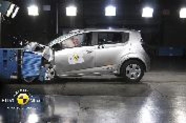 Chevrolet Aveo хечбек и Orlando - 5 звездички от EuroNCAP