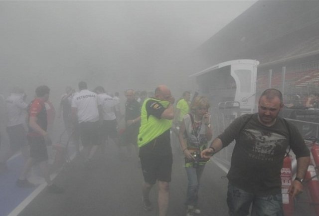 31 души пострадаха при пожар в боксовете на Формула 1