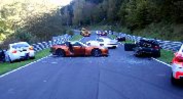 Какво ли не става на Нюрбургринг