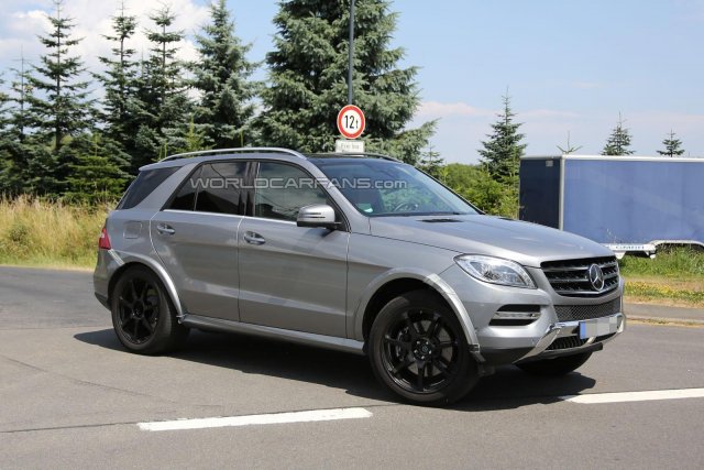 Mercedes-Benz тества конкурент на BMW X6