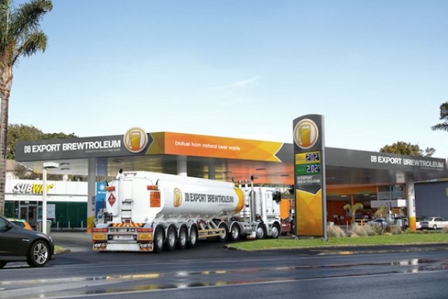 Направиха бензин от бира