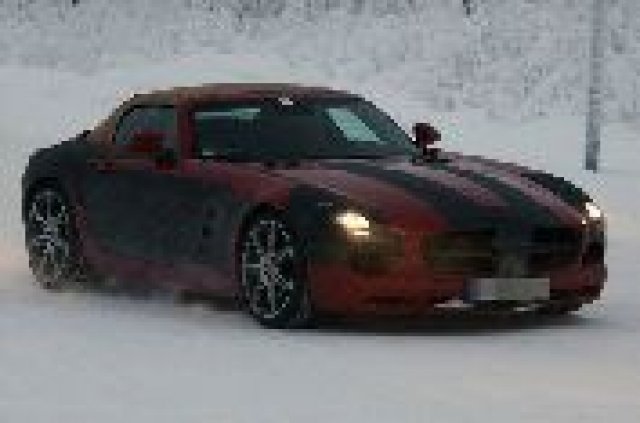 Mercedes подготвя роудстера SLS