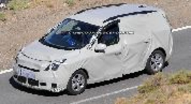 Ще модернизират Renault Scenic