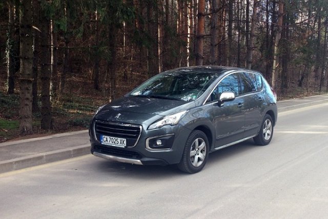 Автомобил с много лица