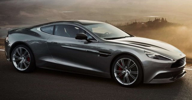 Aston Martin не се отказва от V12 и от механичните скорости