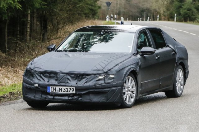 Volkswagen тества нов голям седан