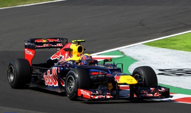 Уебър най-бърз в първите свободни тренировки на 