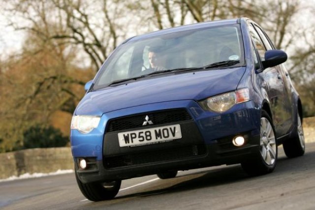 Mitsubishi възражда хечбека Colt