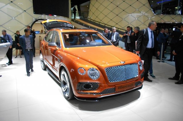 Първото Bentley Bentayga е за кралицата на Великобритания