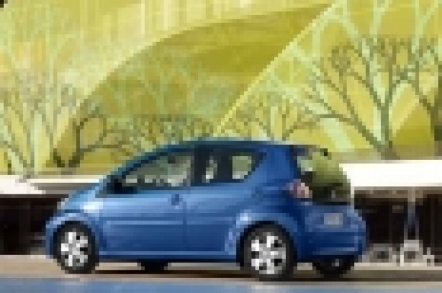 И Toyota показа обновения Aygo