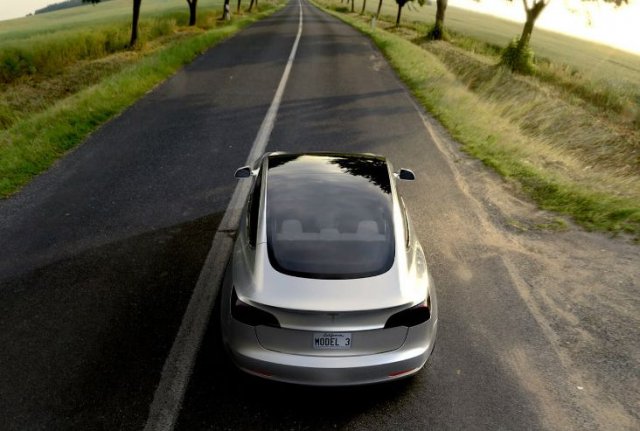 Tesla обяви предстояща голяма изненада