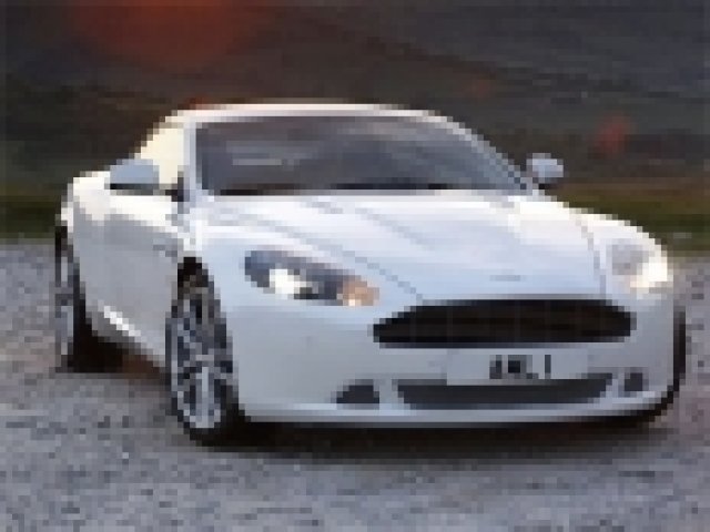Aston Martin обнови DB9