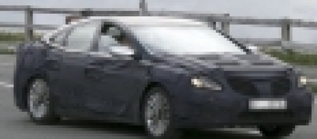 Hyundai няма да изостави Grandeur