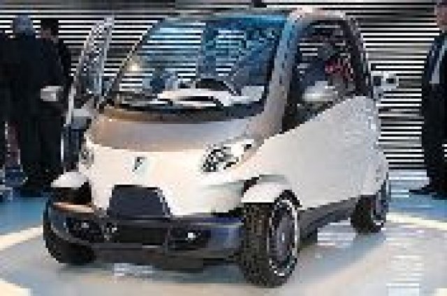 Piaggio ще прави автомобил с 4 колела