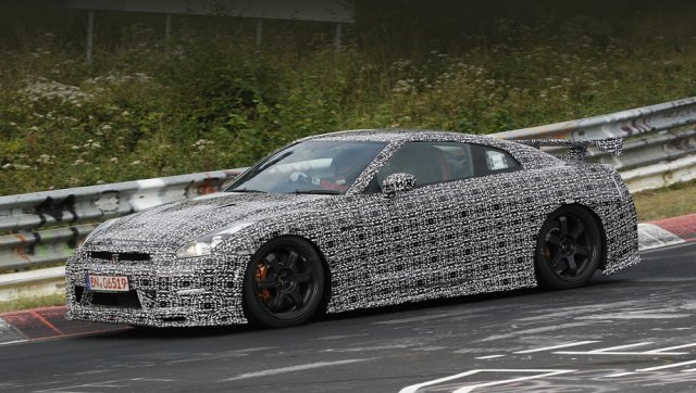 Nissan GT-R Nismo излезе на пистата