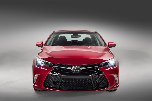 Toyota преобрази Camry