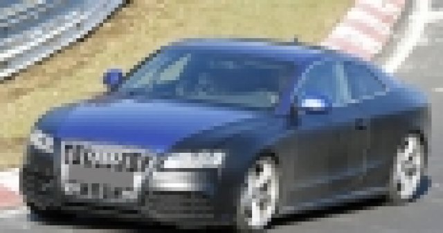 Audi RS5 заловен по време на тест