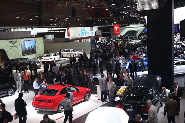 FIAT Chrysler пропуска Детройт 2017