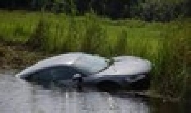 Да скочиш в канала с чисто ново Audi R8