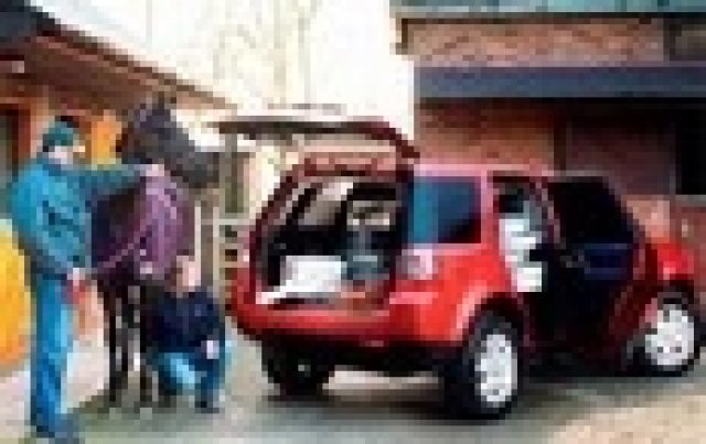 Land Rover пуска лекотоварна версия на Freelander 2