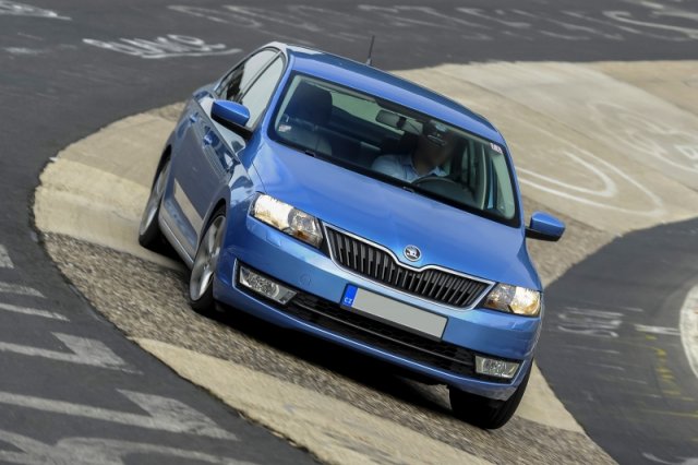 Skoda Rapid 1.2 TSI излезе на Нюрбургринг