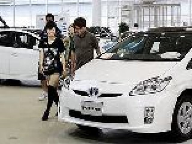 Катастрофален спад в продажбите в Япония през април