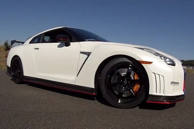 GT-R Nismo е по-бърз от Veyron Super Sport?