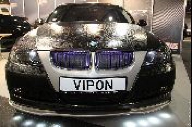 Още кожени коли