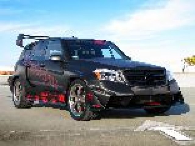 Рали версия на Mercedes GLK350