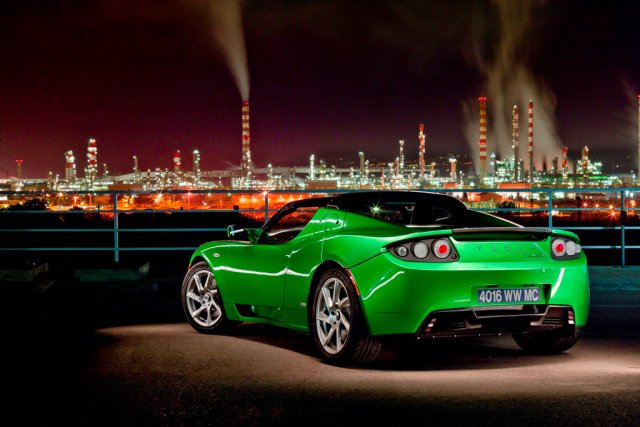 Tesla подготвя нов роудстер