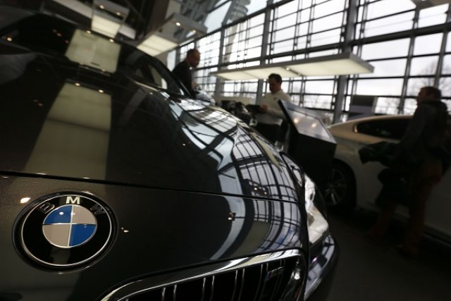 Автомобилите харчели повече от обявеното